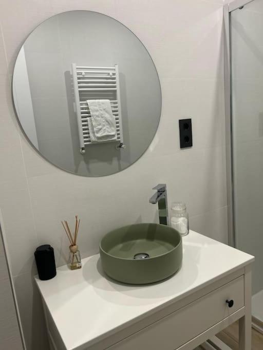Piso Deluxe Con Balcon Cerca Del Casco Viejo Lejlighed Bilbao Eksteriør billede