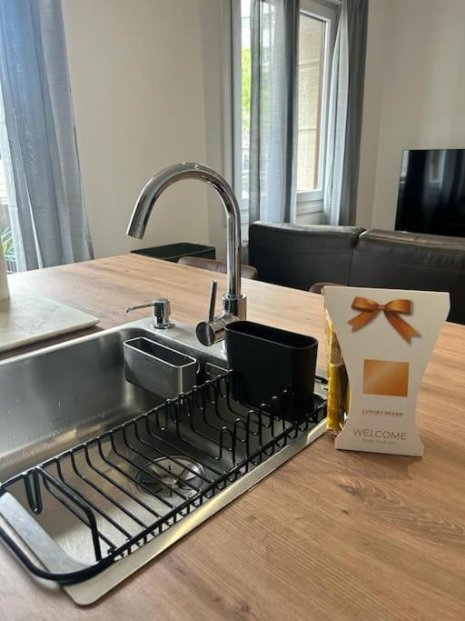 Piso Deluxe Con Balcon Cerca Del Casco Viejo Lejlighed Bilbao Eksteriør billede